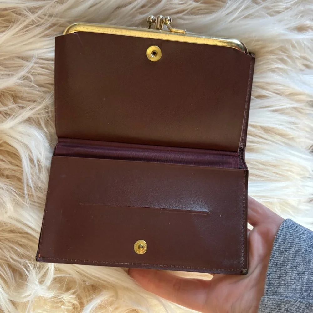 Vintage Brown Leather Wallet with Polished Finish